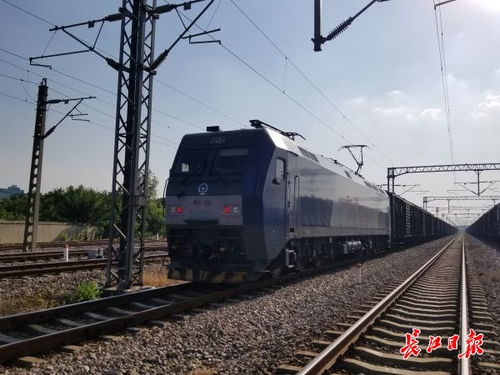 9月铁路货运跑出“加速度” 日均装车与货物发送量双增长